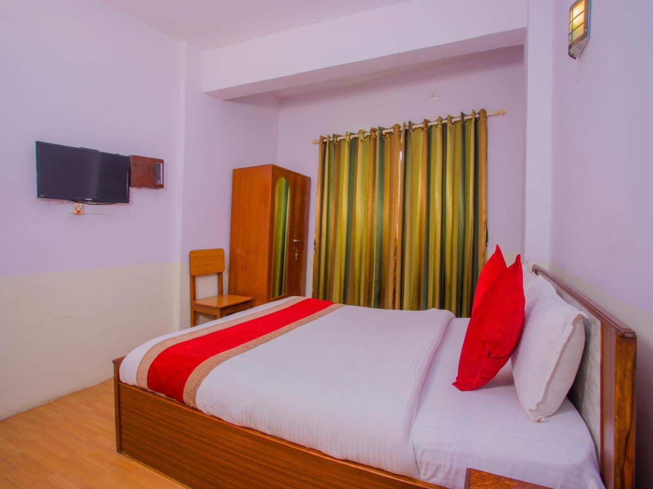 Oyo 255 White Zambala Hotel Katmandu Dış mekan fotoğraf