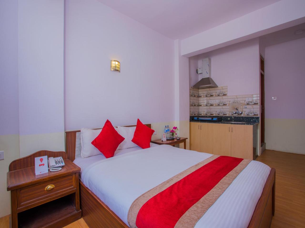 Oyo 255 White Zambala Hotel Katmandu Dış mekan fotoğraf