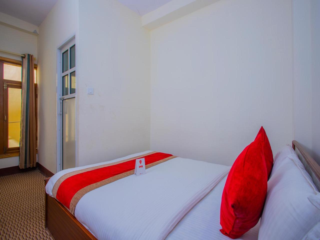 Oyo 255 White Zambala Hotel Katmandu Dış mekan fotoğraf