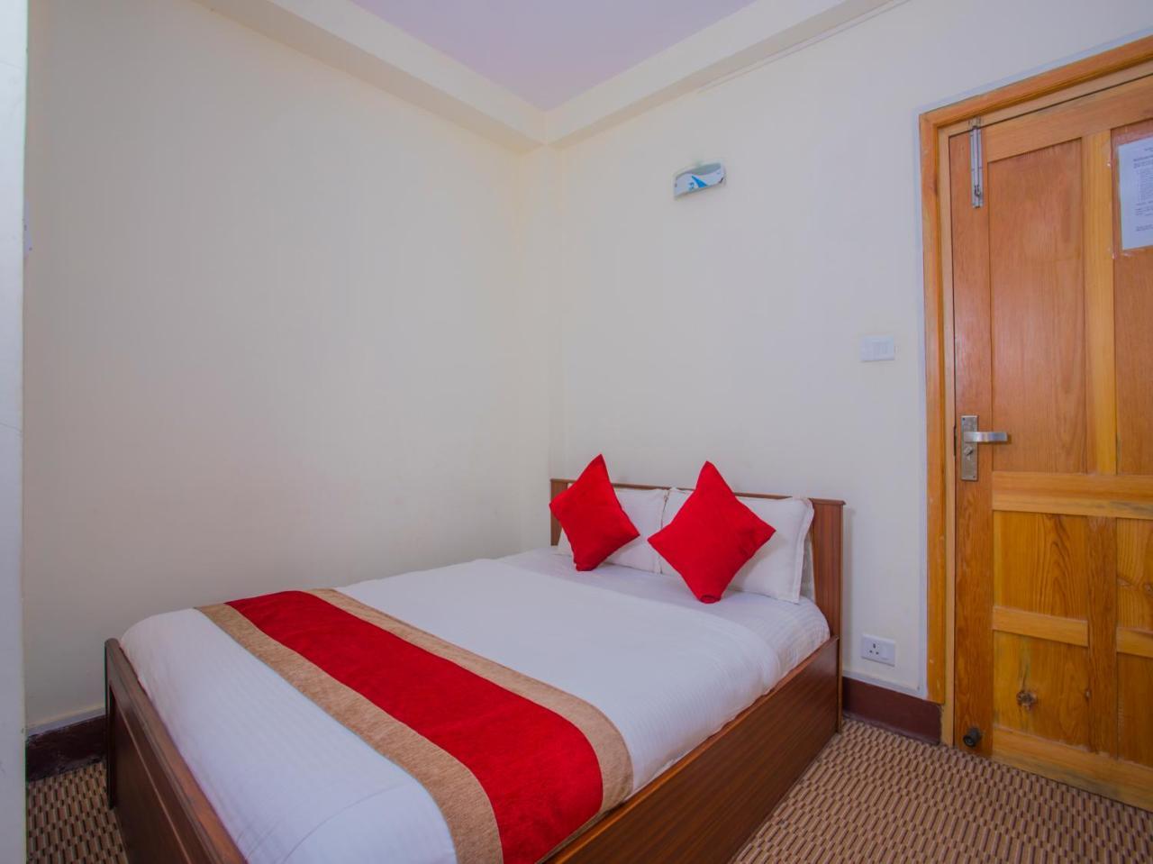 Oyo 255 White Zambala Hotel Katmandu Dış mekan fotoğraf