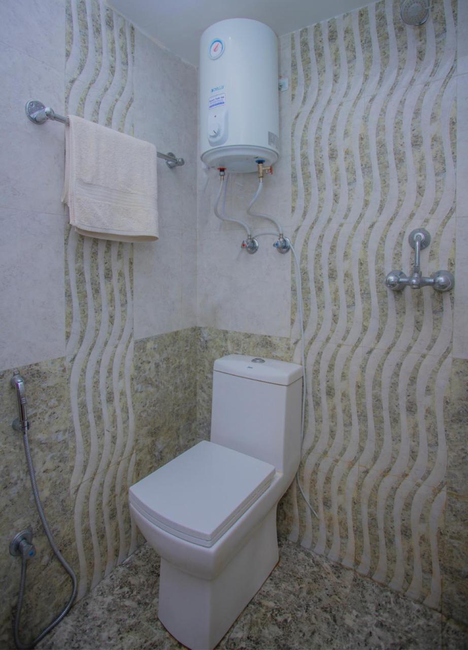 Oyo 255 White Zambala Hotel Katmandu Dış mekan fotoğraf